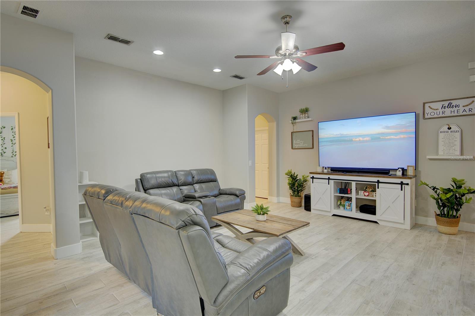 Image 11 of 39 For 7210 Winding Lake Circle