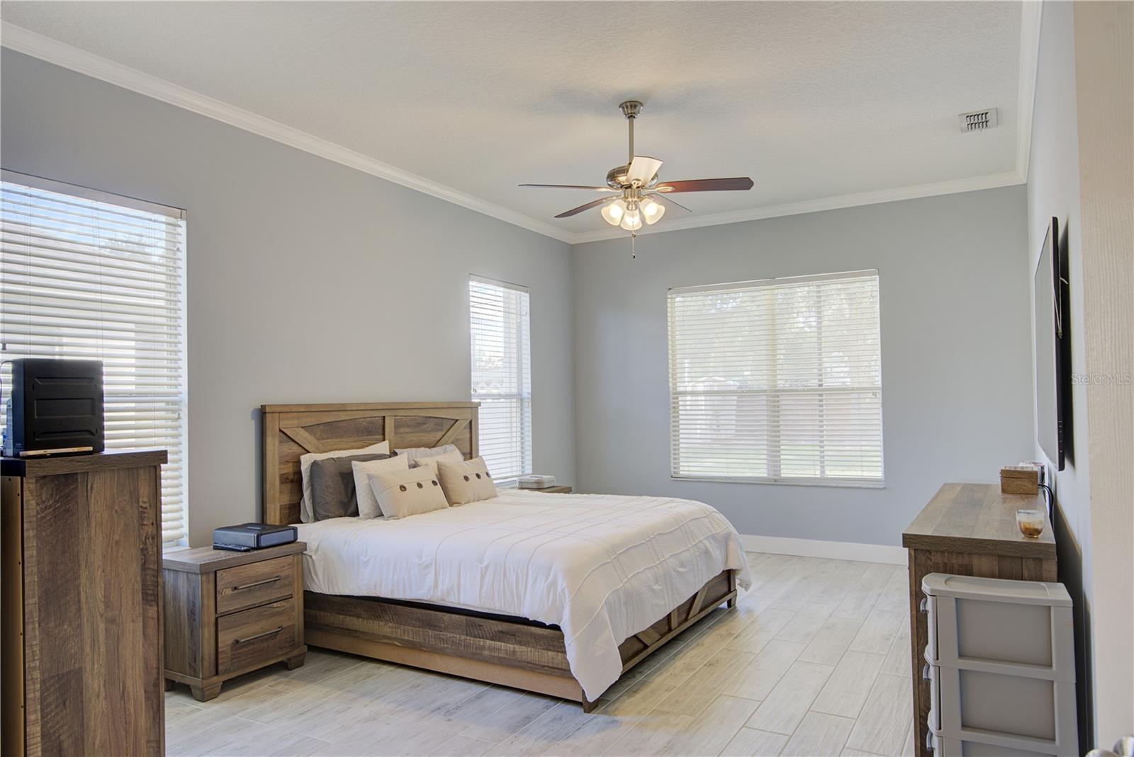 Image 24 of 39 For 7210 Winding Lake Circle
