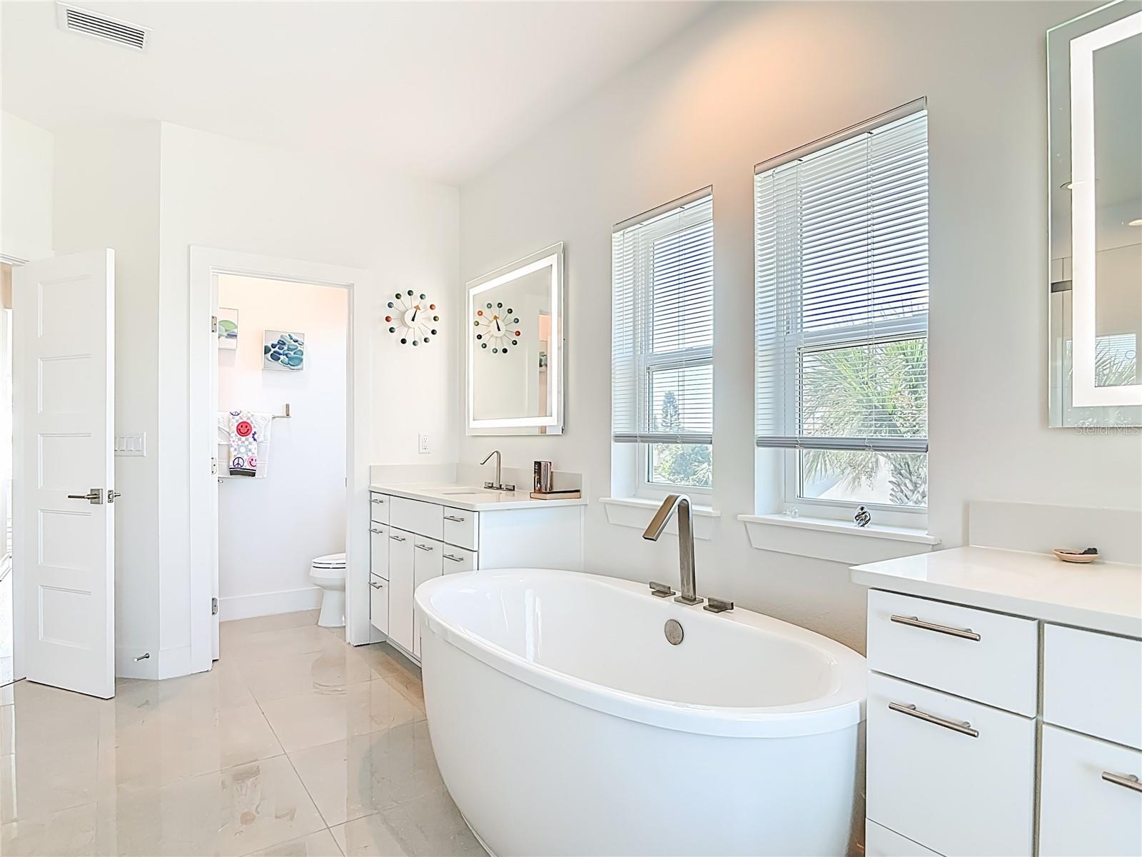 Image 39 of 49 For 38 Watchtower Drive