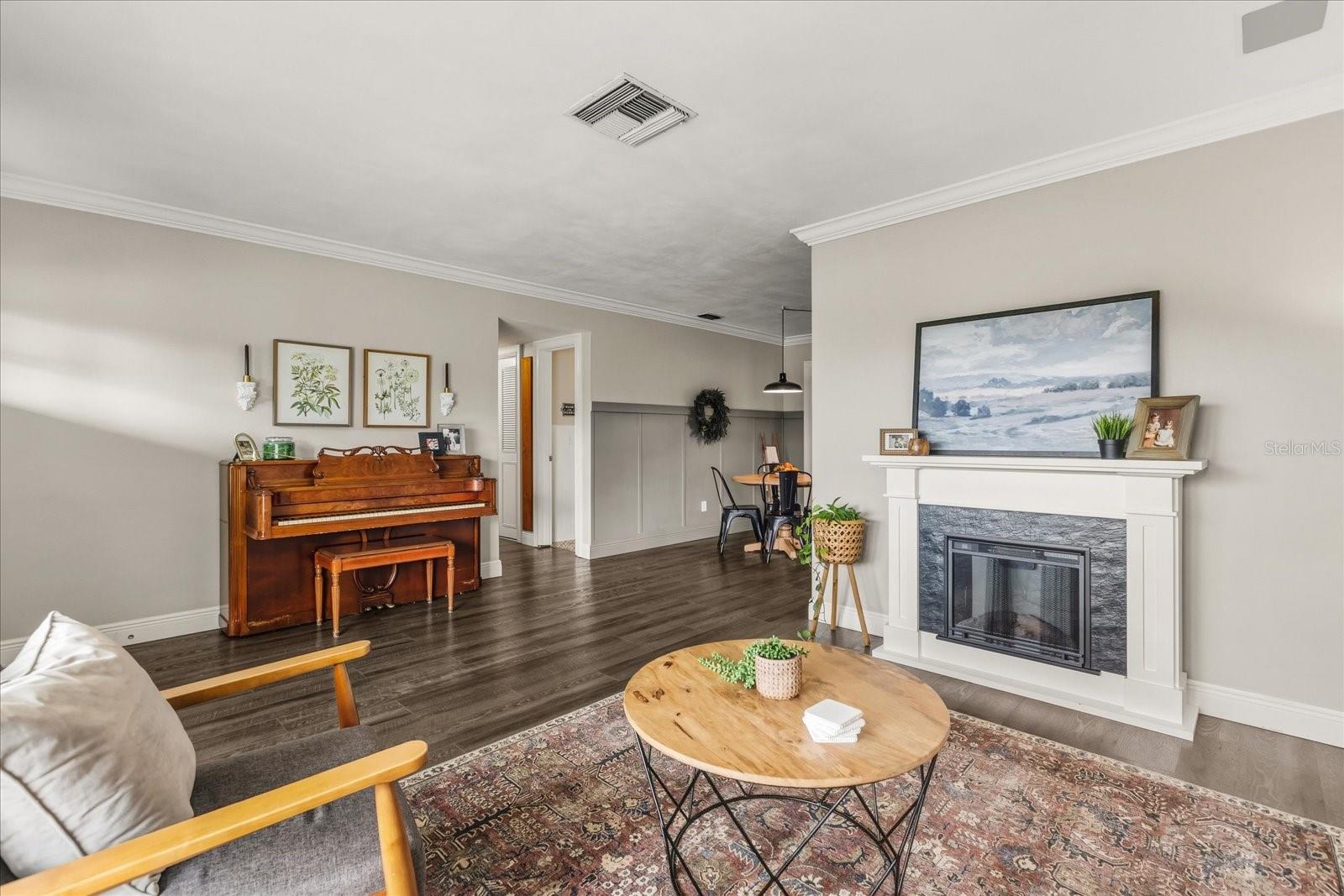 Image 15 of 28 For 517 Mason Street