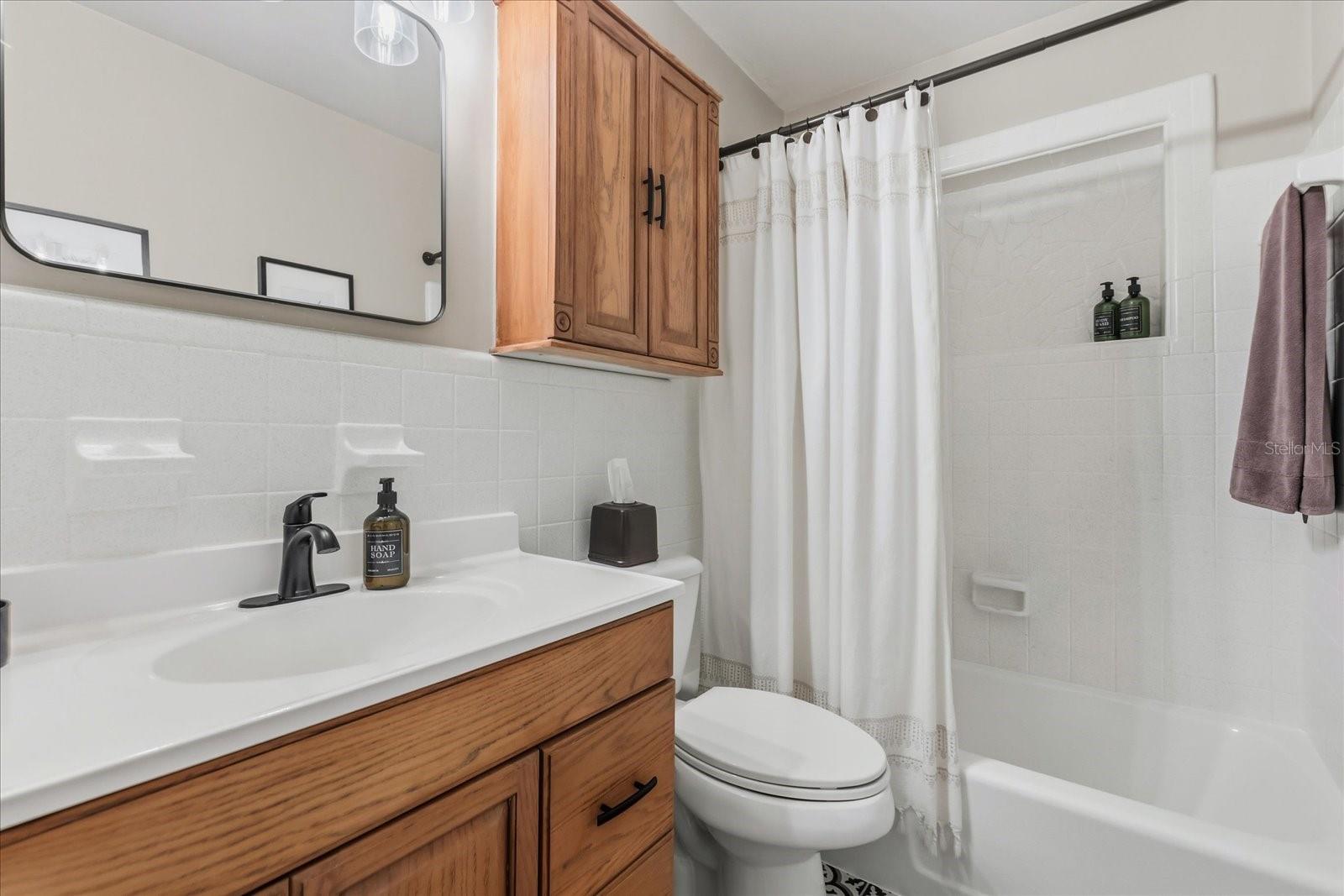 Image 17 of 28 For 517 Mason Street