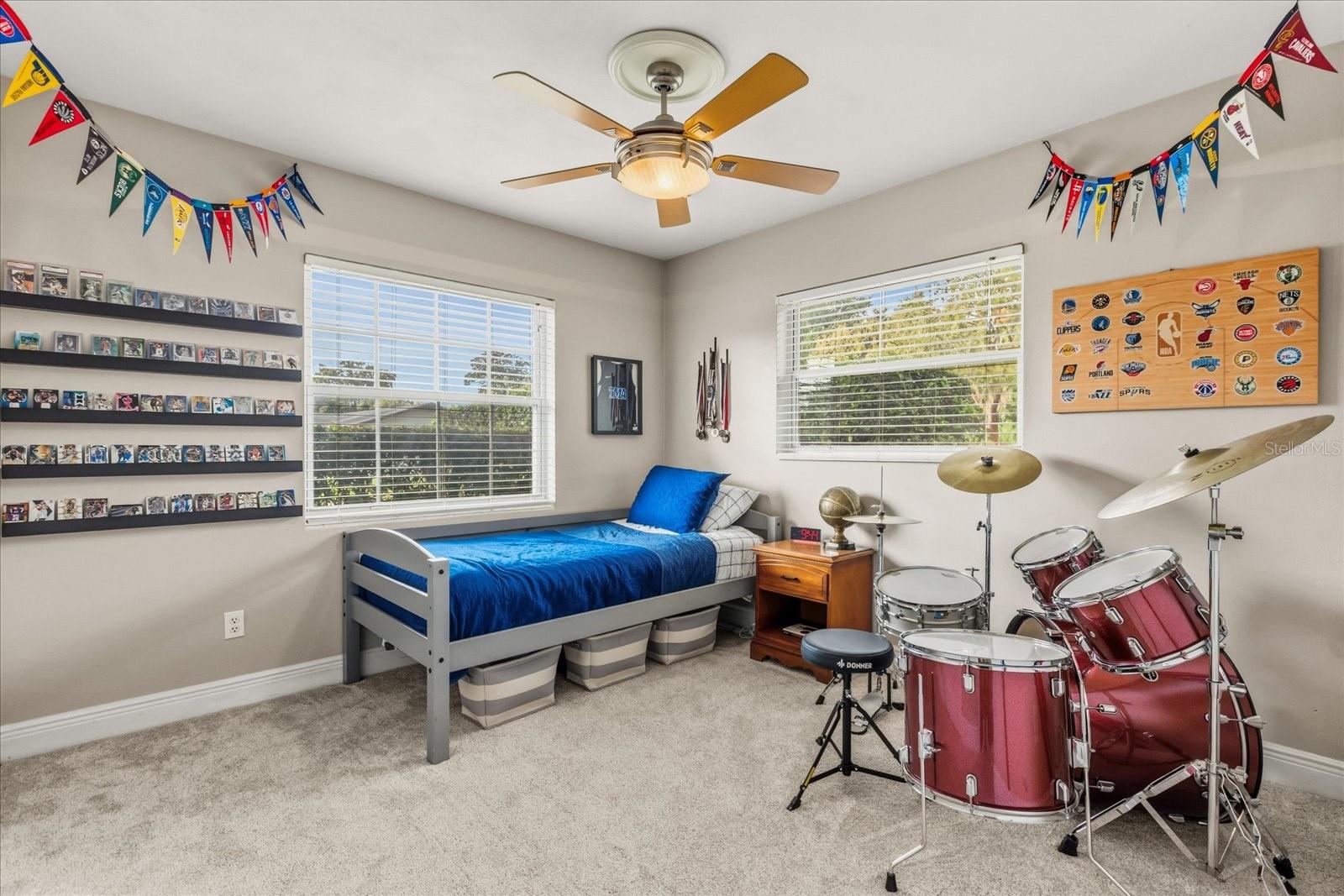 Image 18 of 28 For 517 Mason Street