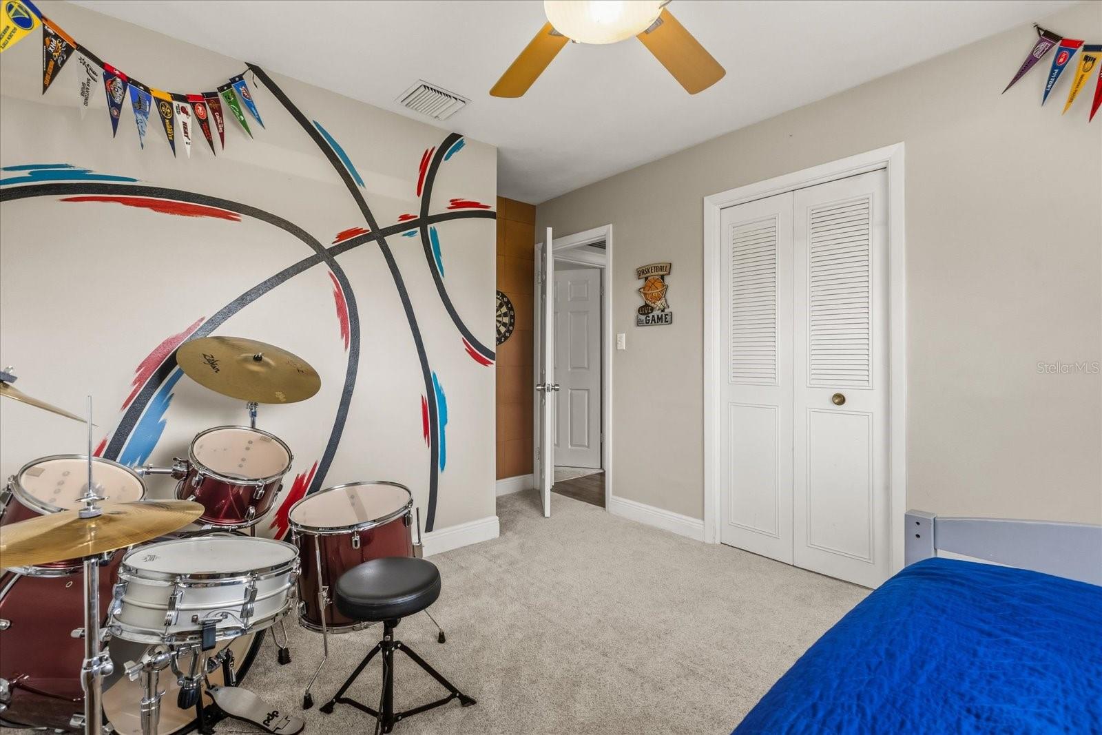 Image 22 of 28 For 517 Mason Street