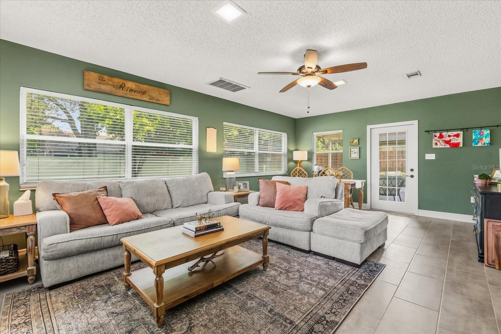 Image 9 of 28 For 517 Mason Street