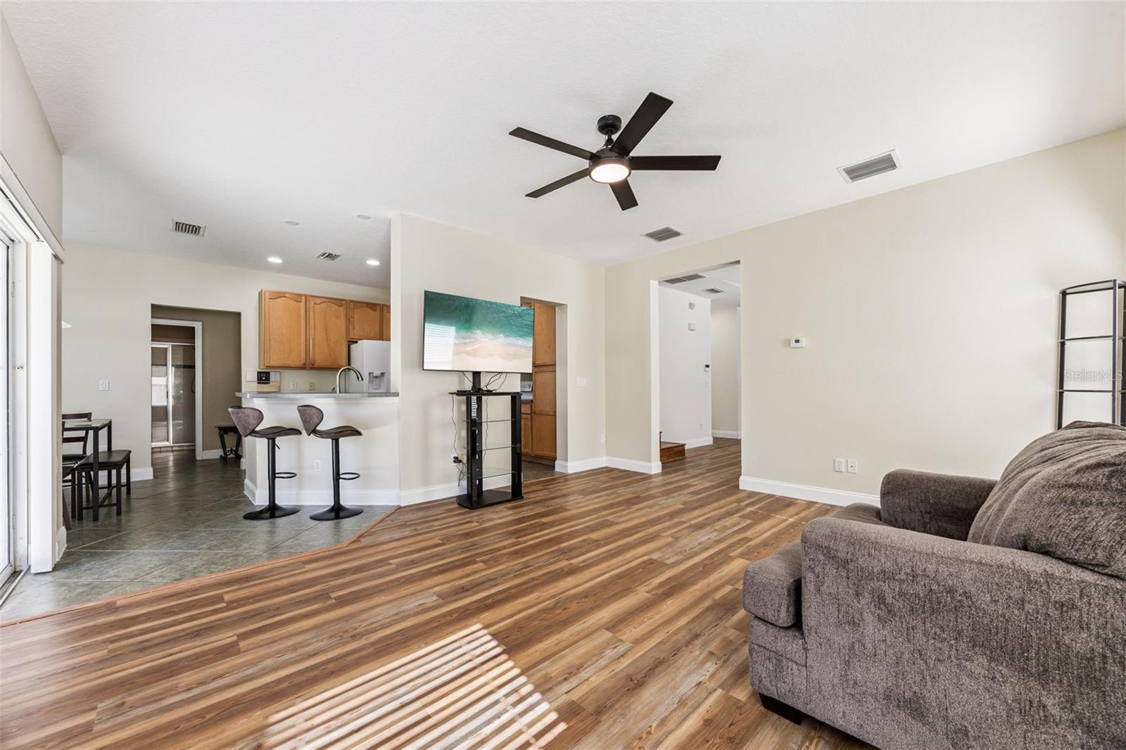 Image 15 of 69 For 10113 Cypress Trail Drive