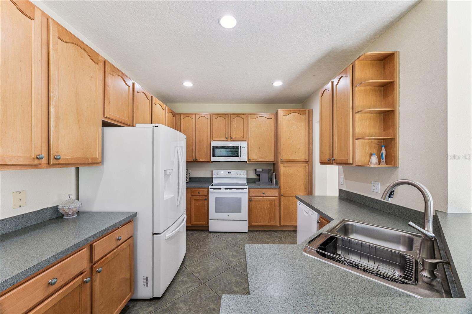 Image 18 of 69 For 10113 Cypress Trail Drive