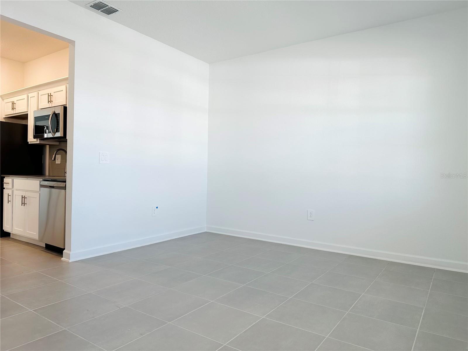 Image 10 of 25 For 4740 Waltham Forest Drive