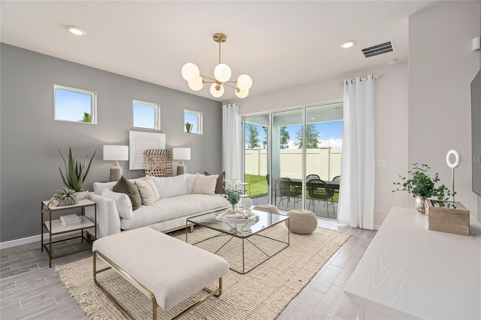 Image 10 of 29 For 13538 Pearl Beach Street