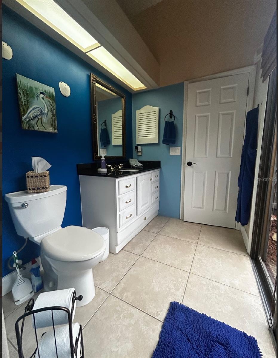 Image 6 of 25 For 356 Haverlake Circle