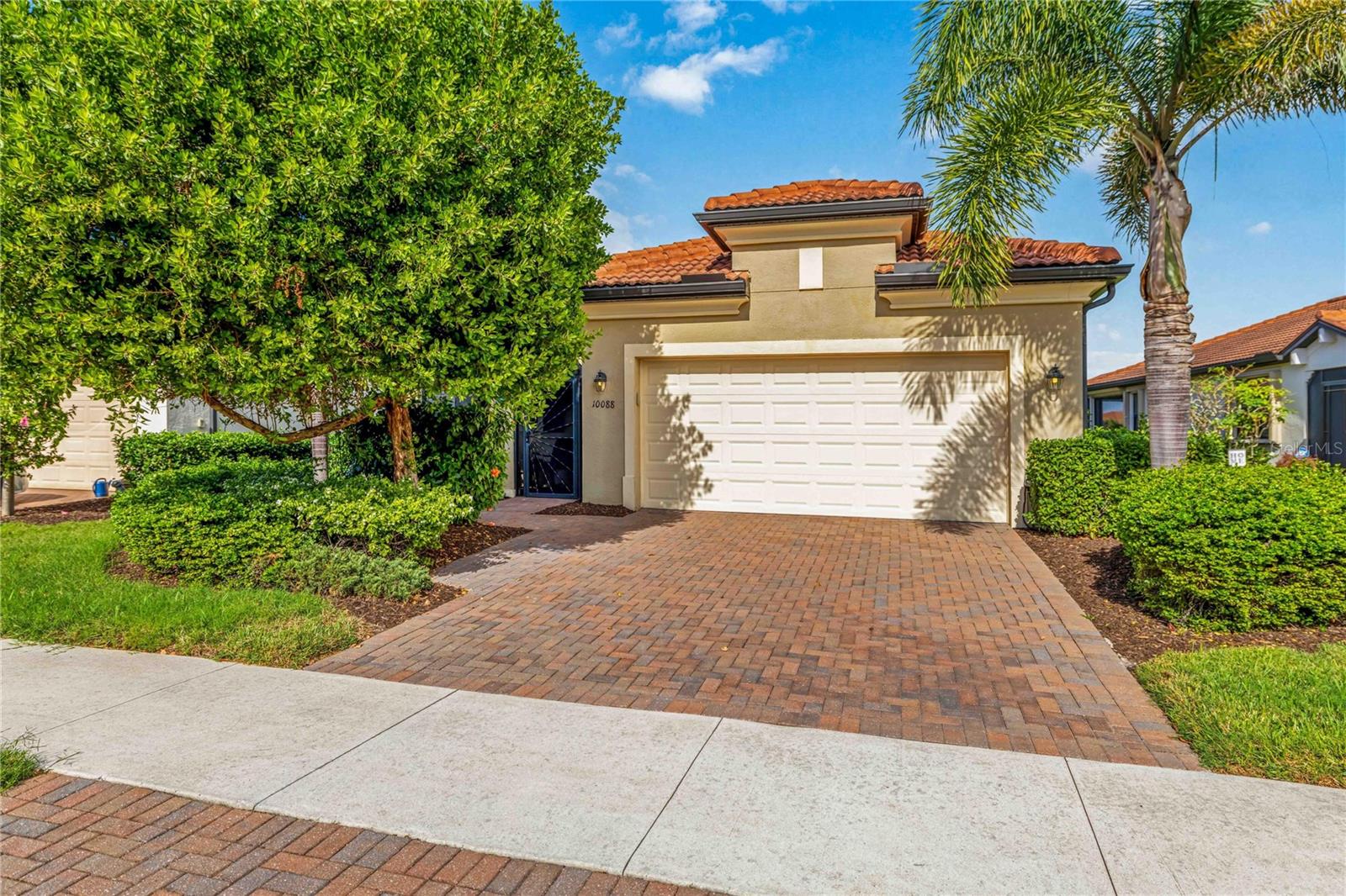 Image 3 of 29 For 10088 Cozy Grove Drive