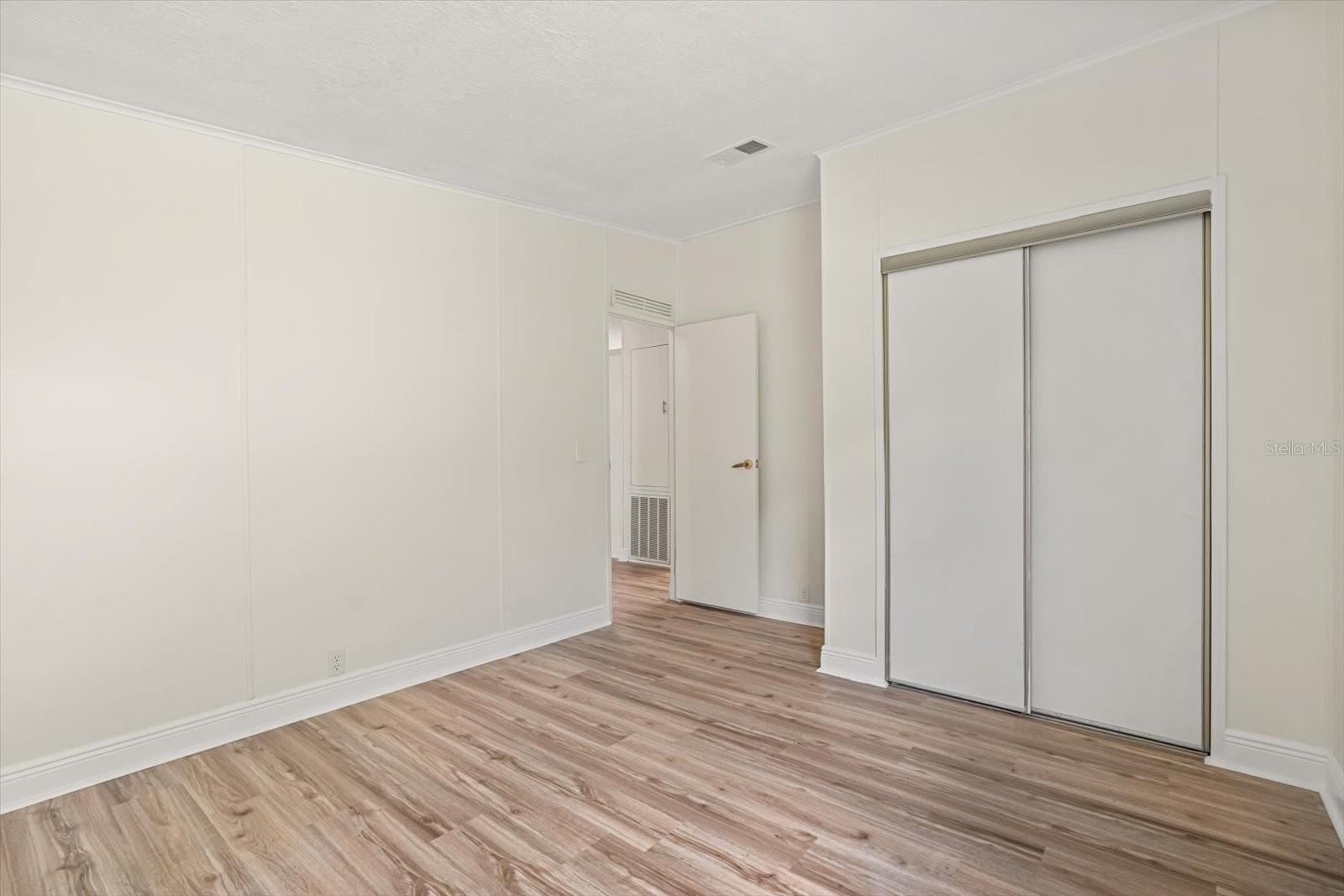 Image 19 of 43 For 4039 Citrus Circle 200