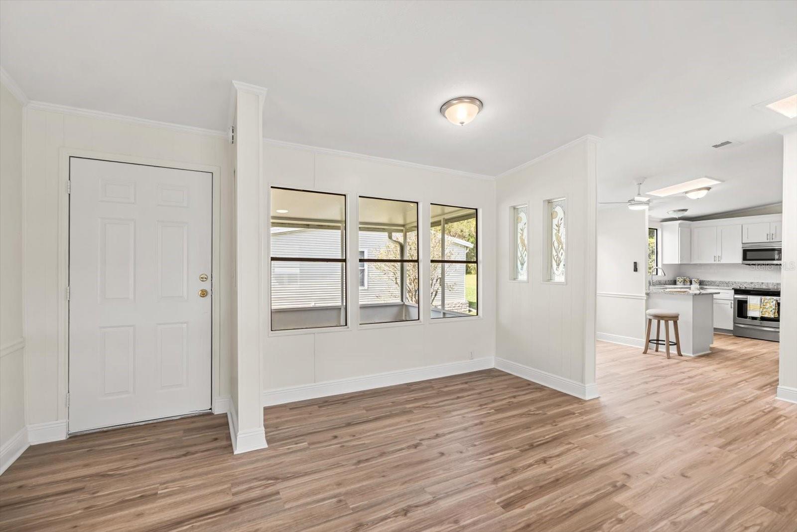 Image 3 of 43 For 4039 Citrus Circle 200