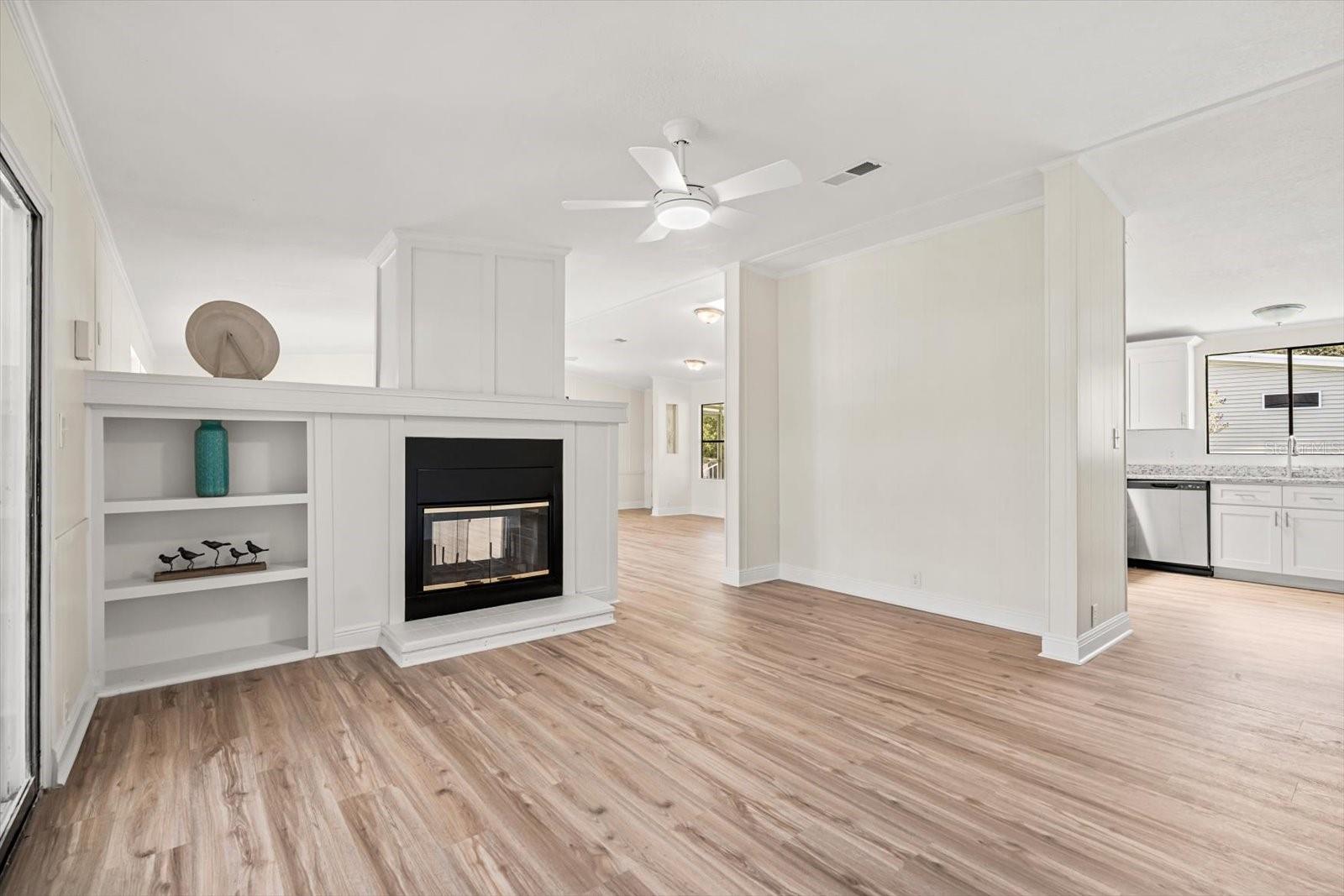 Image 6 of 43 For 4039 Citrus Circle 200