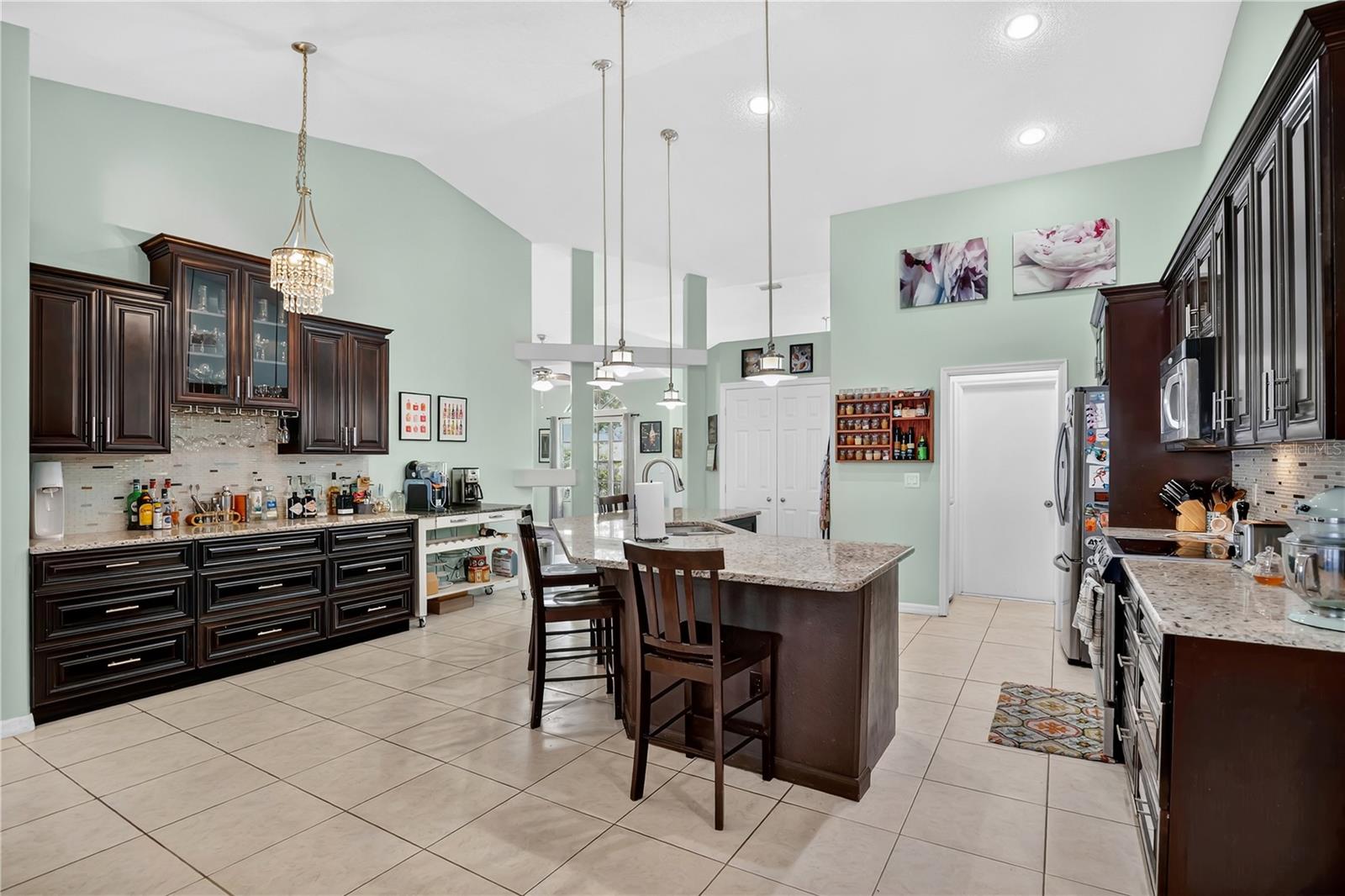 Image 10 of 36 For 10805 Oak Glen Circle