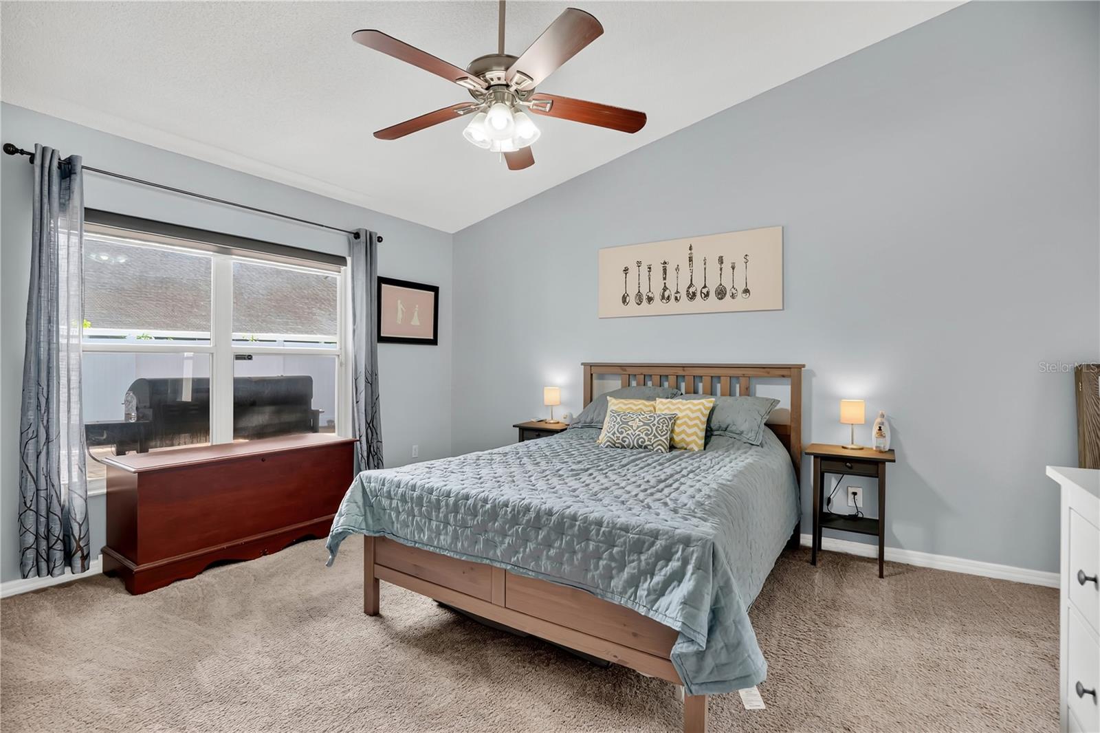 Image 11 of 36 For 10805 Oak Glen Circle