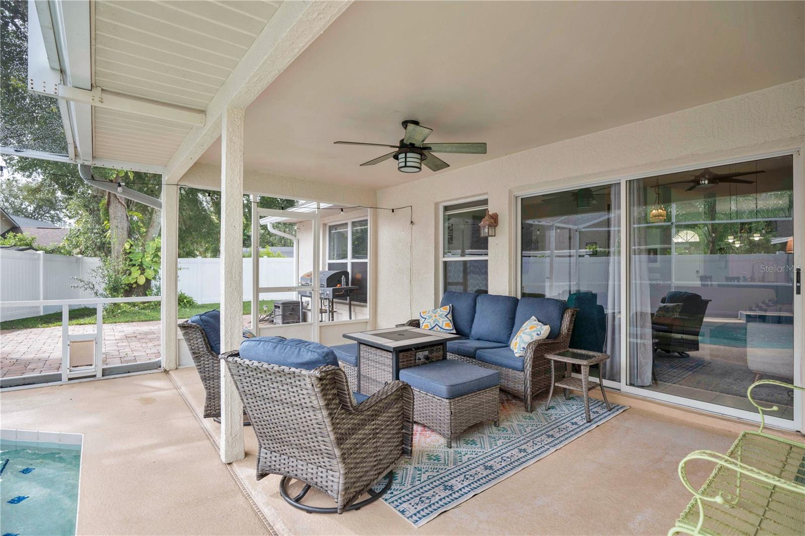 Image 24 of 36 For 10805 Oak Glen Circle