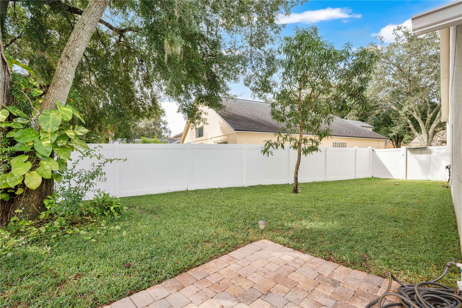 Image 26 of 36 For 10805 Oak Glen Circle