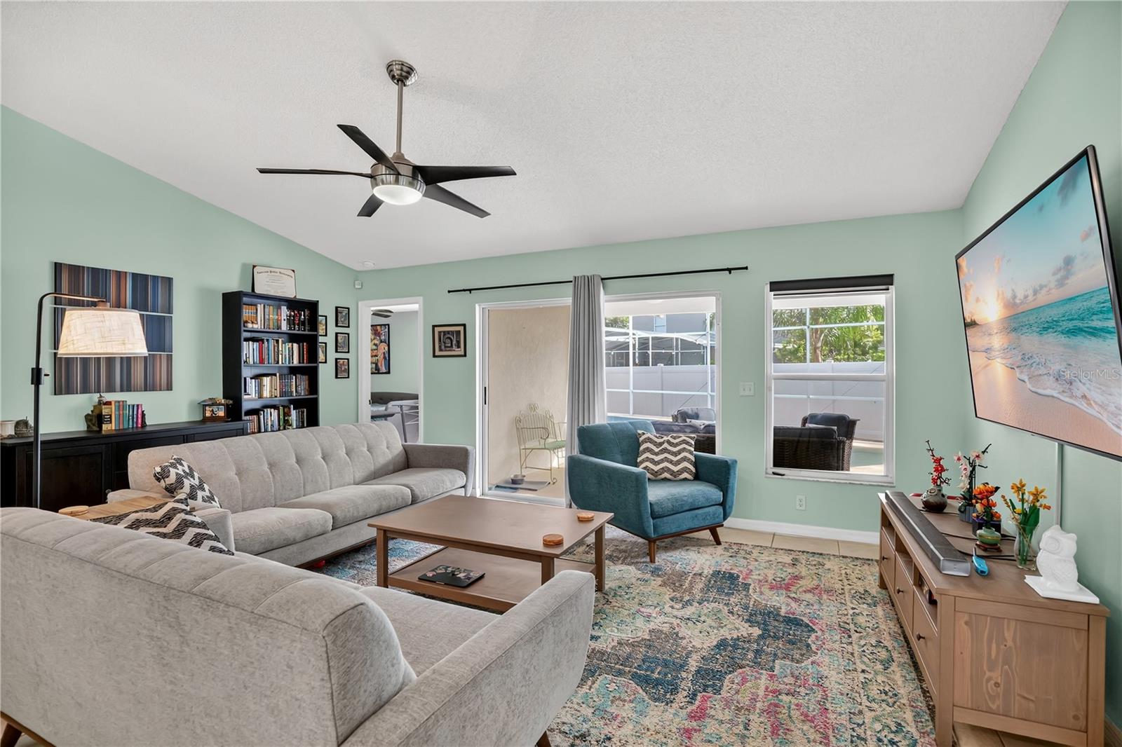 Image 4 of 36 For 10805 Oak Glen Circle