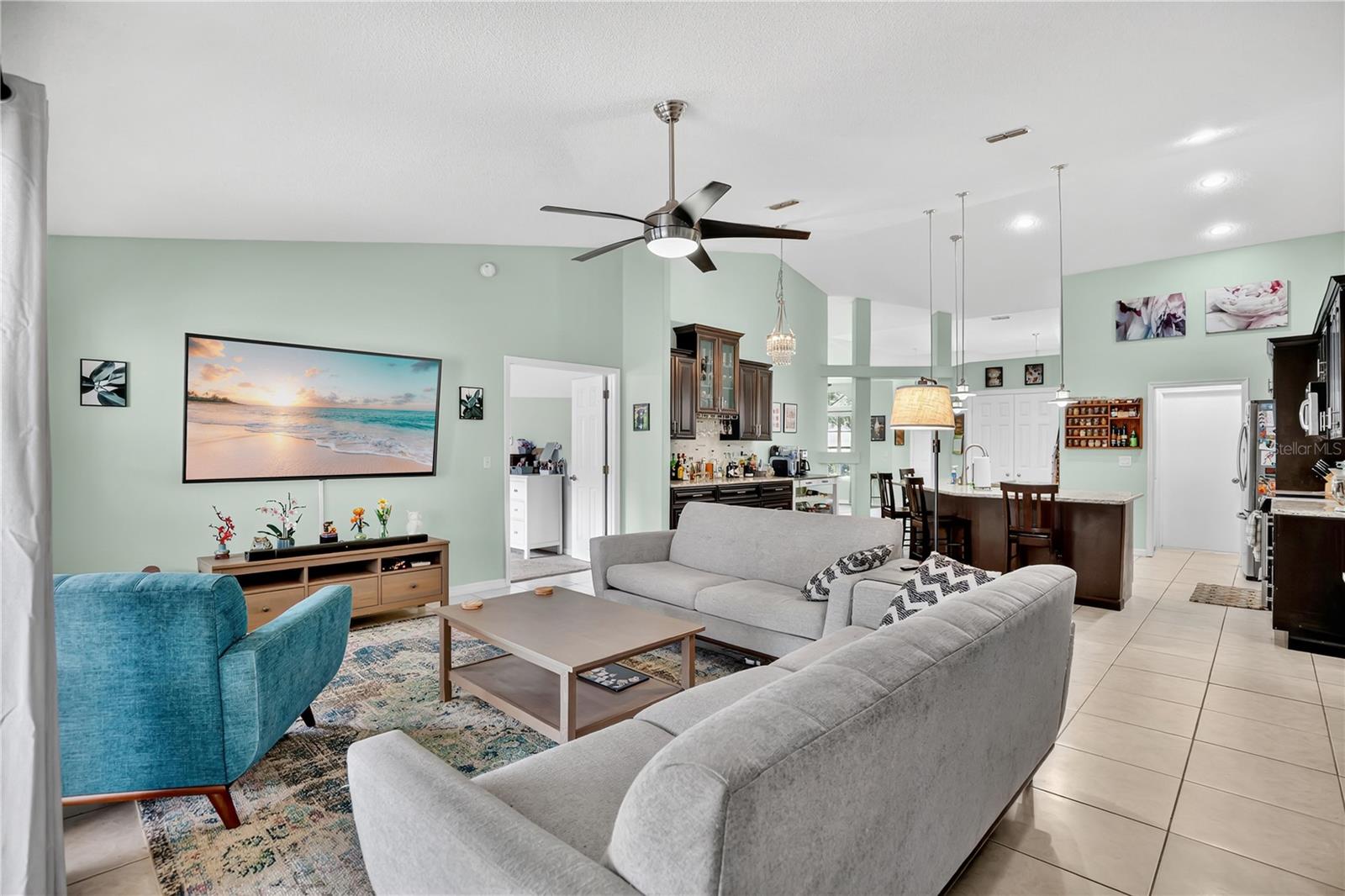 Image 5 of 36 For 10805 Oak Glen Circle