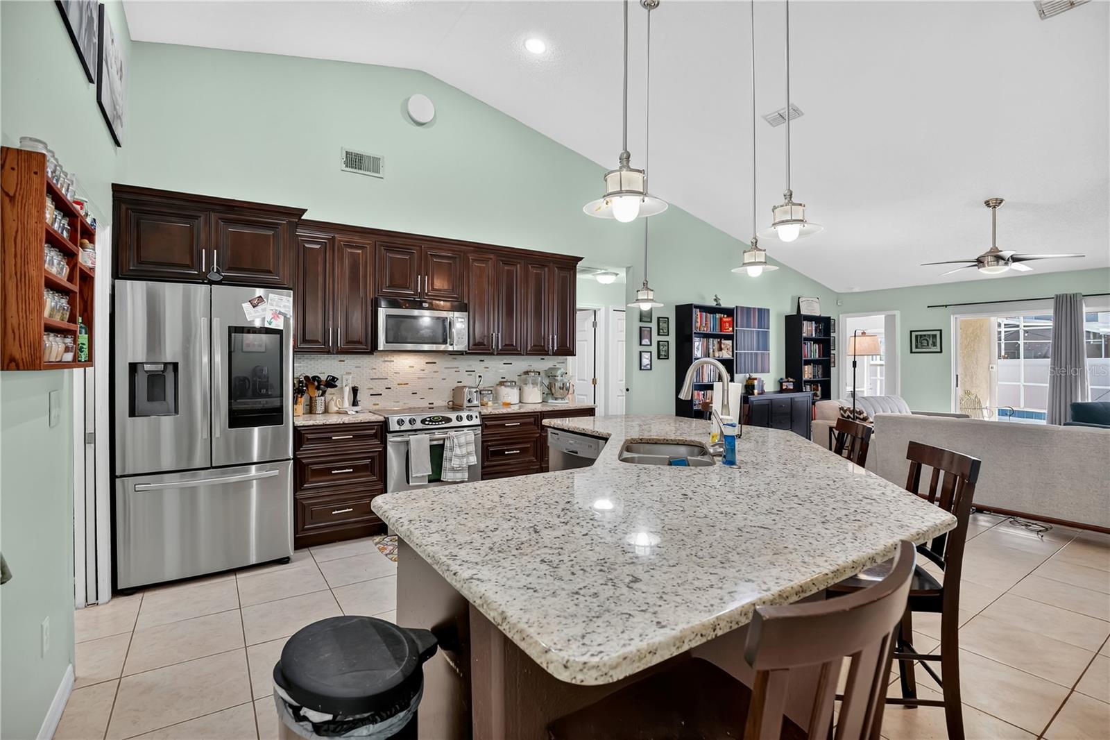 Image 7 of 36 For 10805 Oak Glen Circle