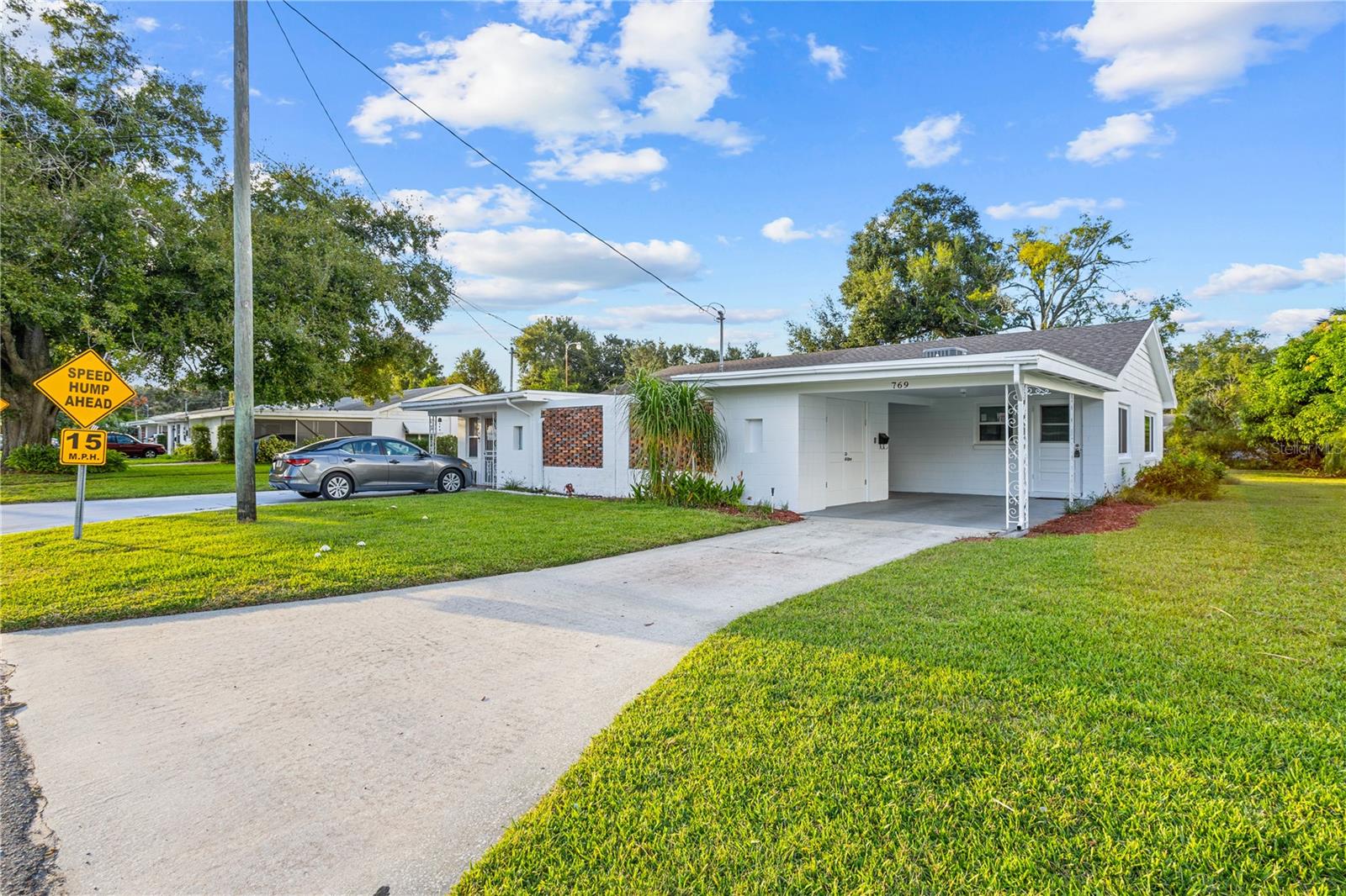 Image 4 of 26 For 769 Avenue Q Se