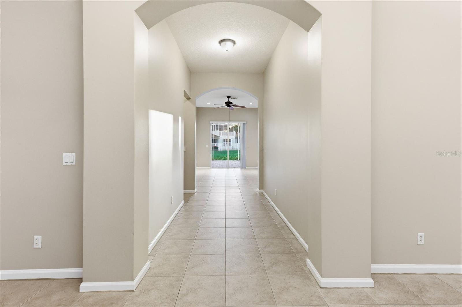 Image 13 of 44 For 9646 Savannah Estates Drive