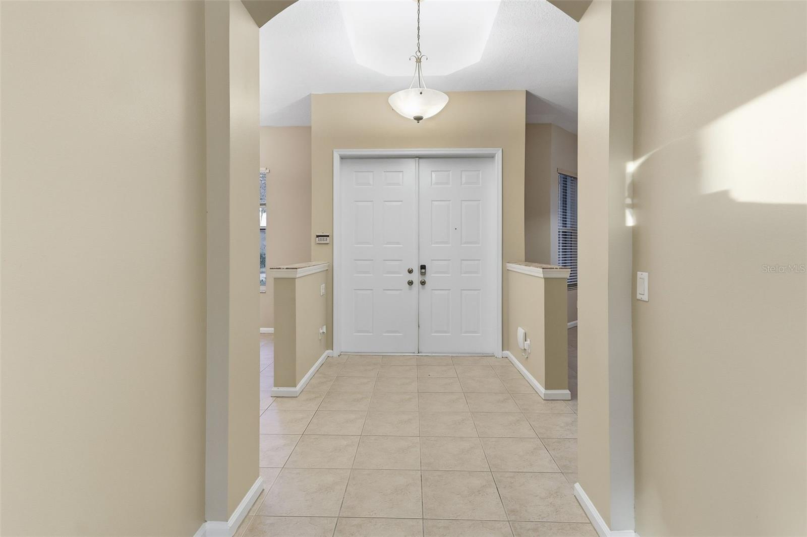 Image 14 of 44 For 9646 Savannah Estates Drive