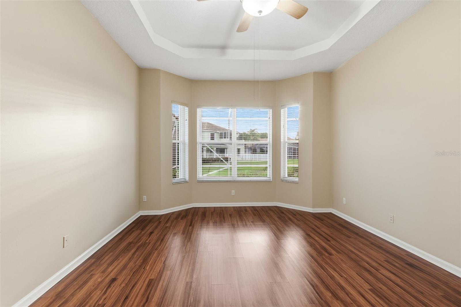 Image 15 of 44 For 9646 Savannah Estates Drive