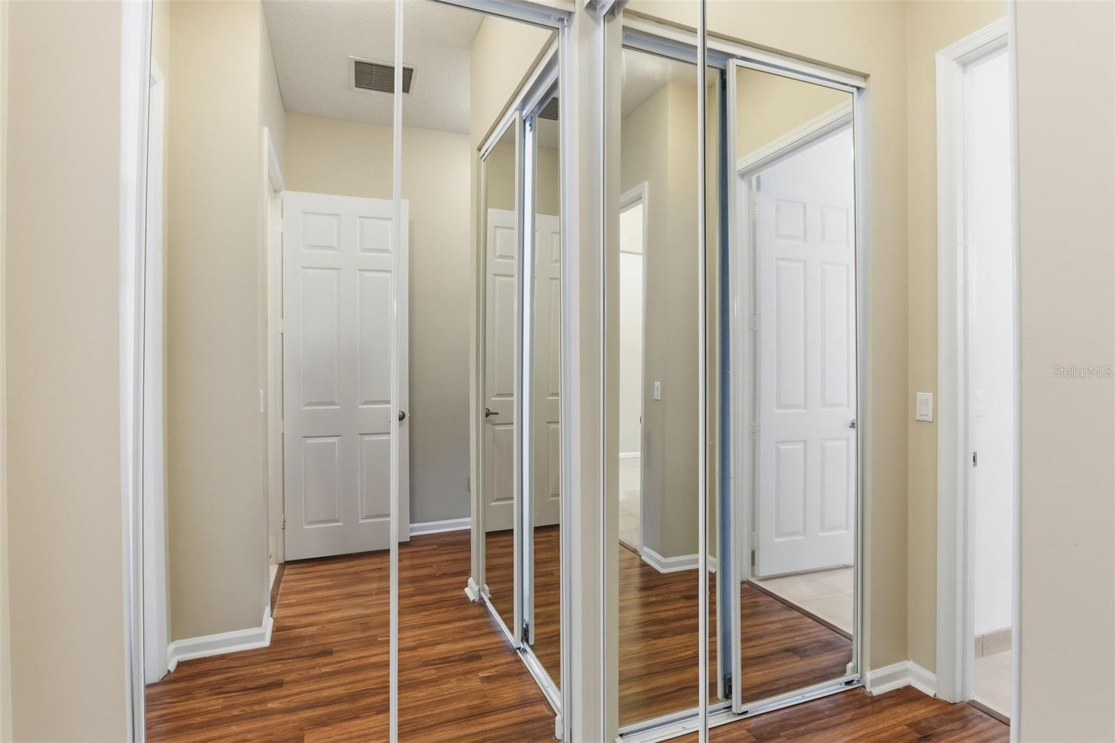 Image 20 of 44 For 9646 Savannah Estates Drive