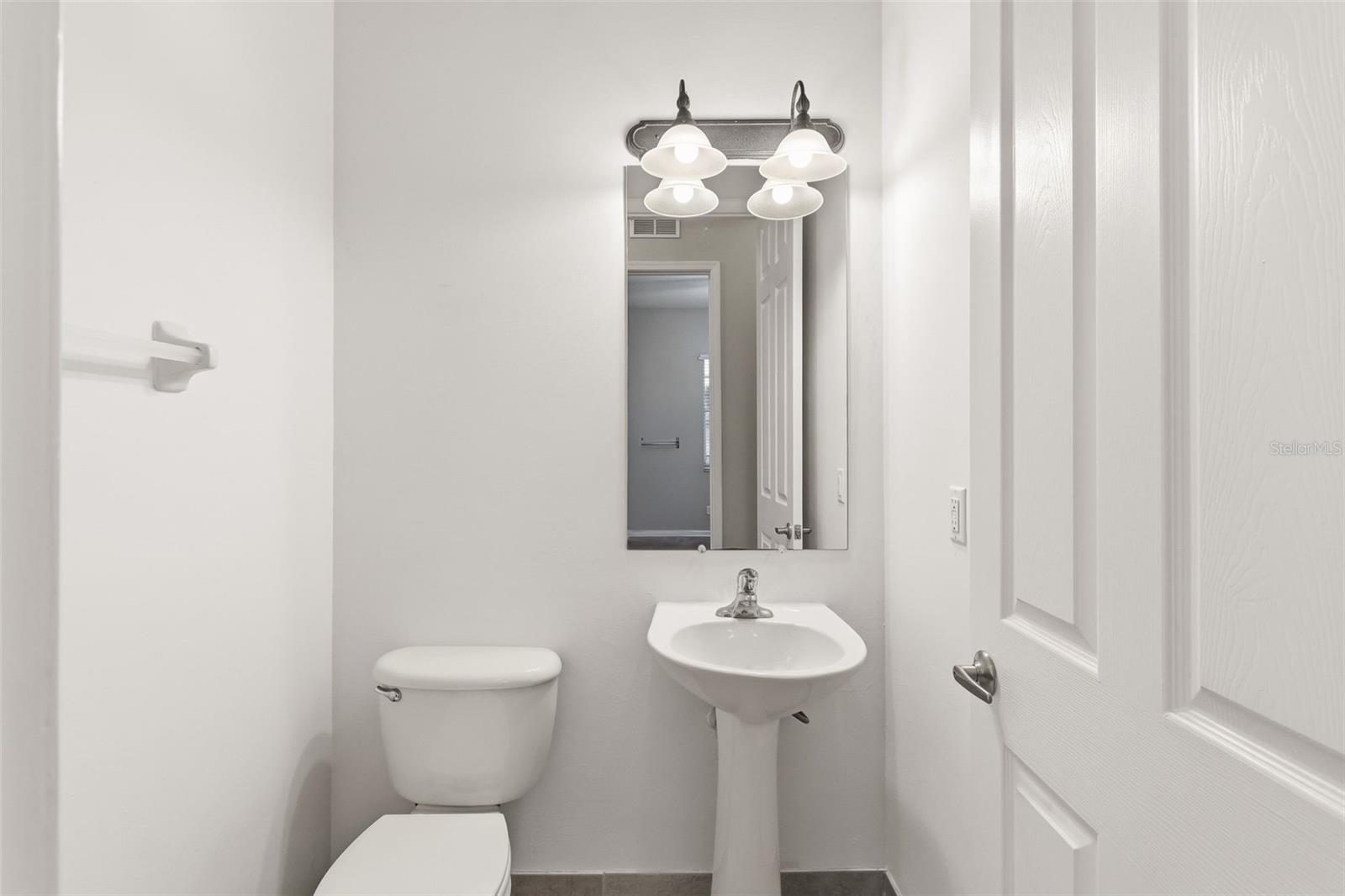 Image 36 of 44 For 9646 Savannah Estates Drive