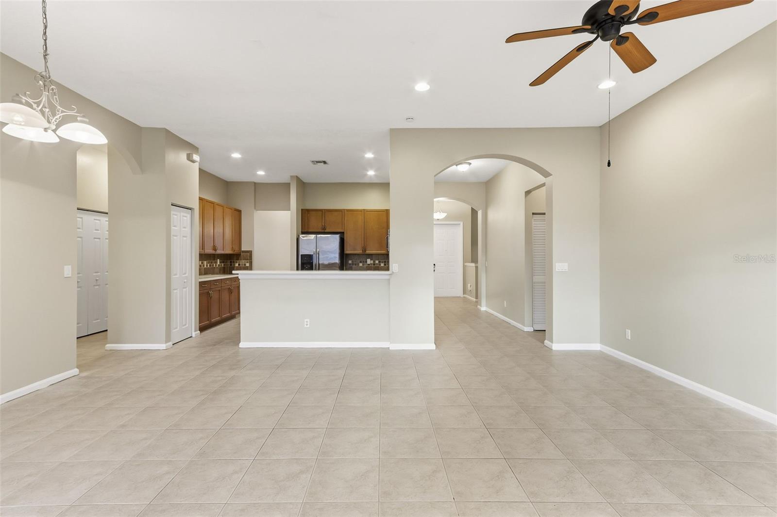 Image 6 of 44 For 9646 Savannah Estates Drive