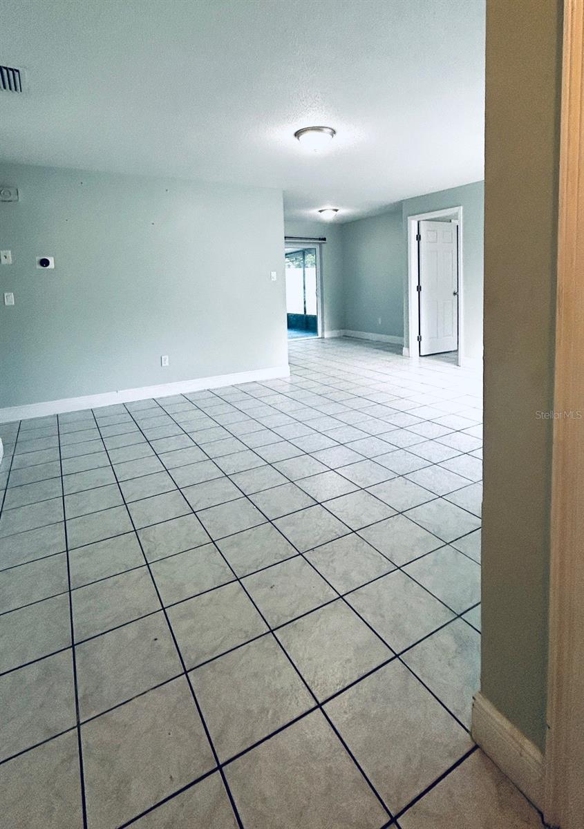 Image 4 of 17 For 3404 Forestdale Drive