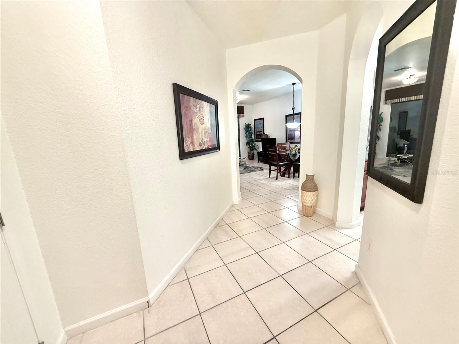 Image 3 of 18 For 4114 Breakview Drive 40202