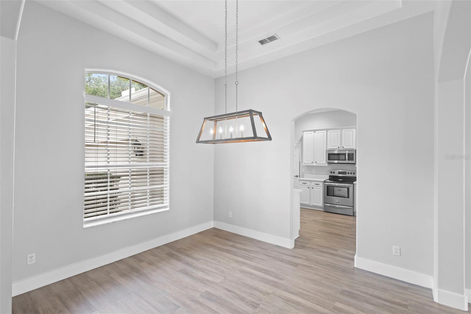 Image 14 of 69 For 6807 Sylvan Woods Drive