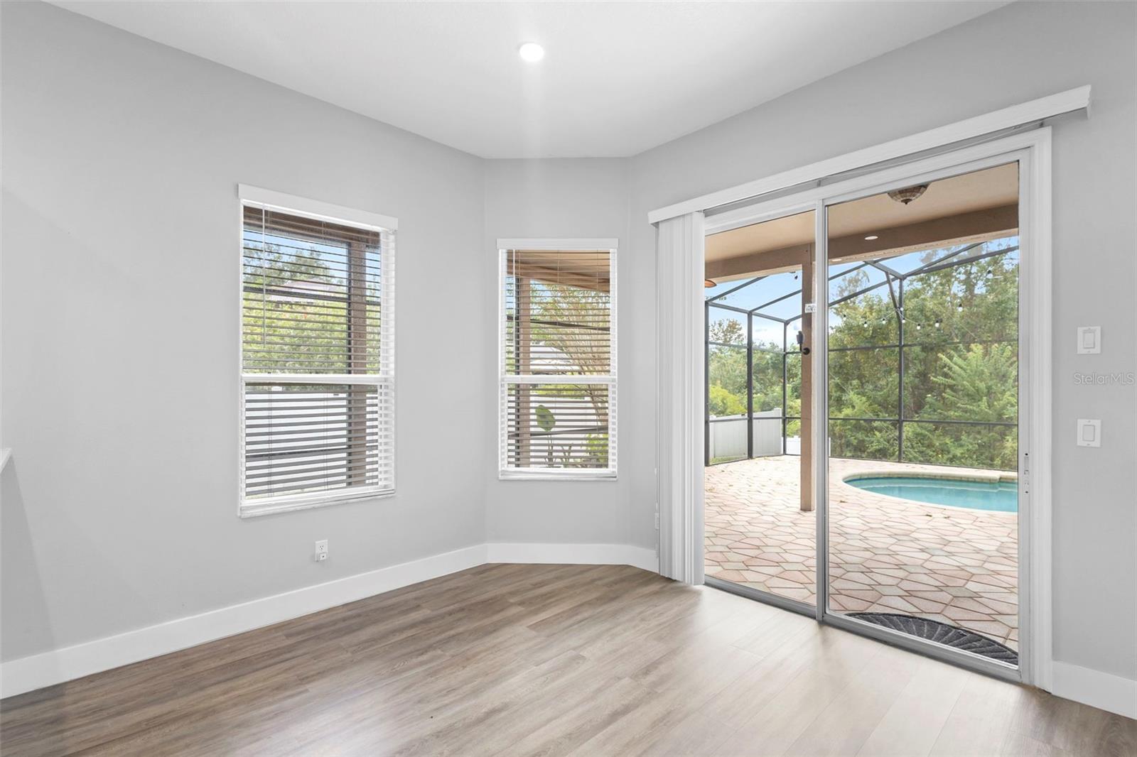 Image 23 of 69 For 6807 Sylvan Woods Drive