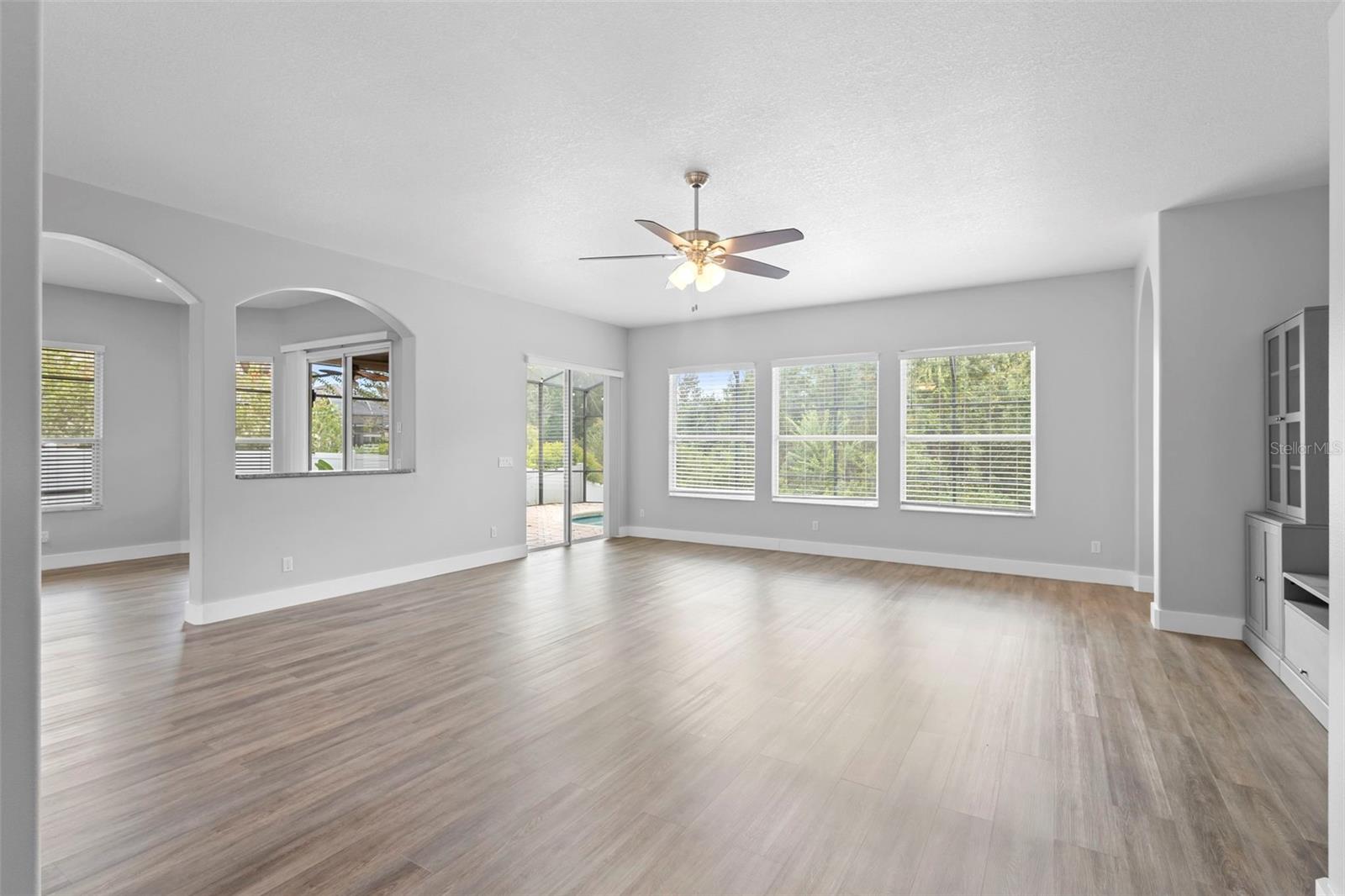 Image 26 of 69 For 6807 Sylvan Woods Drive