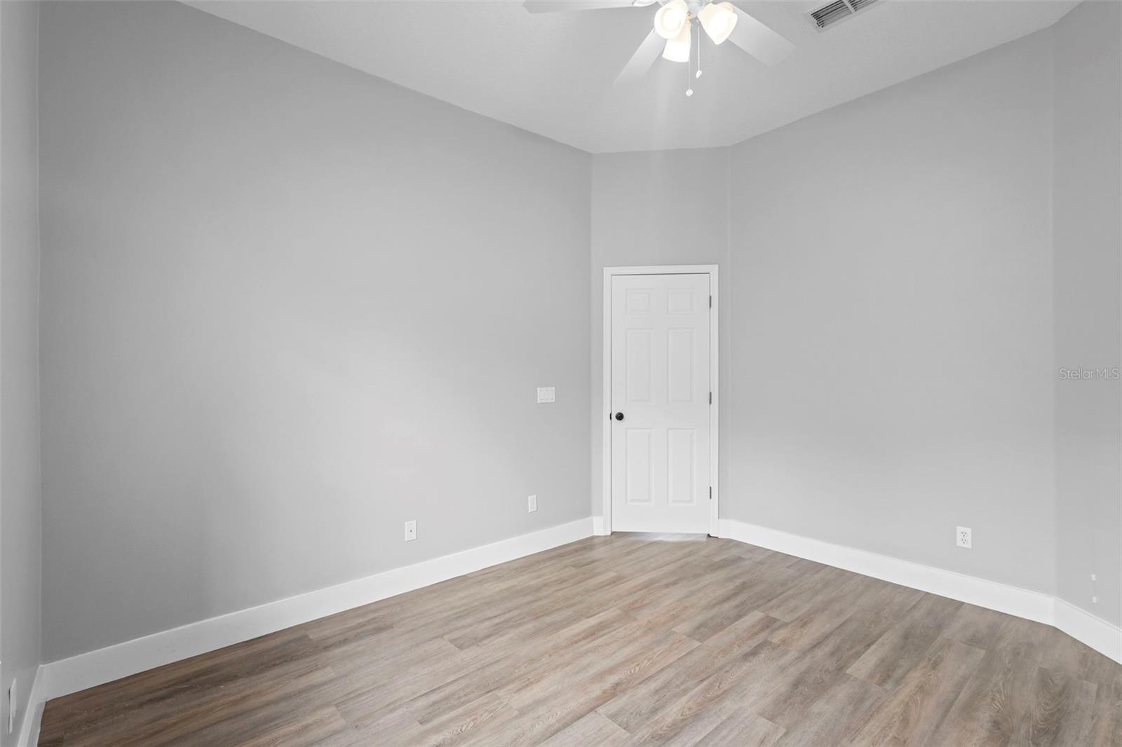 Image 36 of 69 For 6807 Sylvan Woods Drive