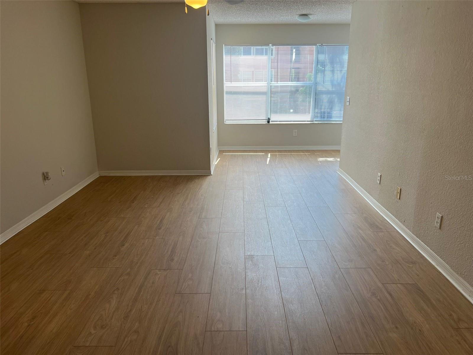 Image 10 of 30 For 5156 Conroy Road 25