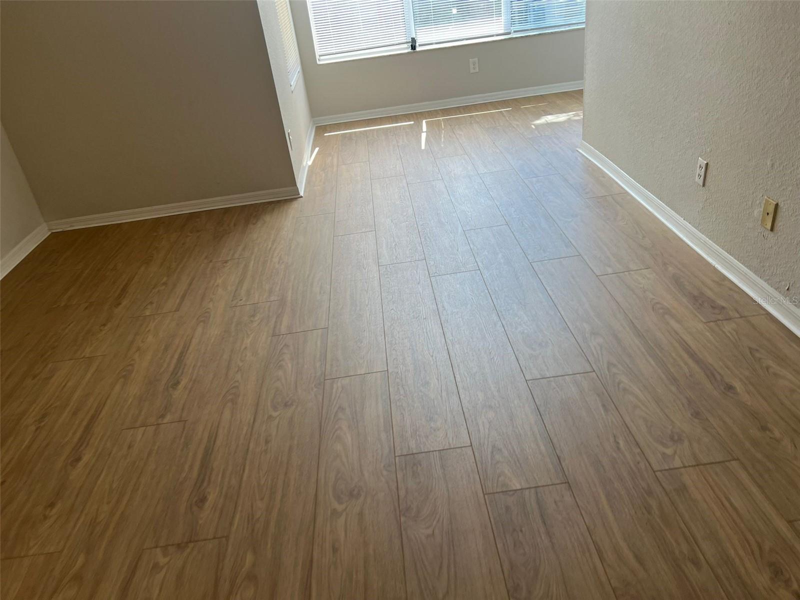 Image 13 of 30 For 5156 Conroy Road 25