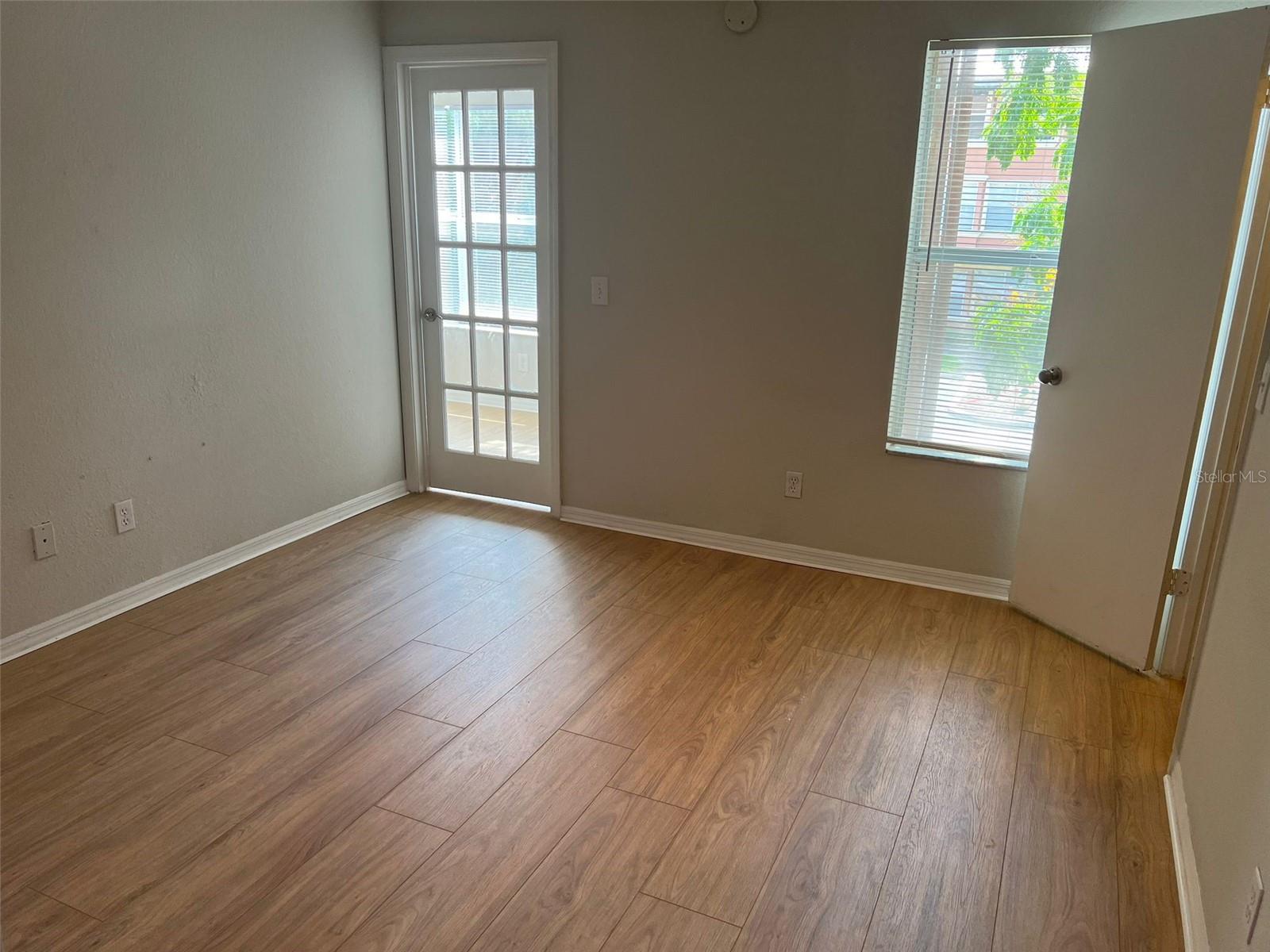 Image 16 of 30 For 5156 Conroy Road 25