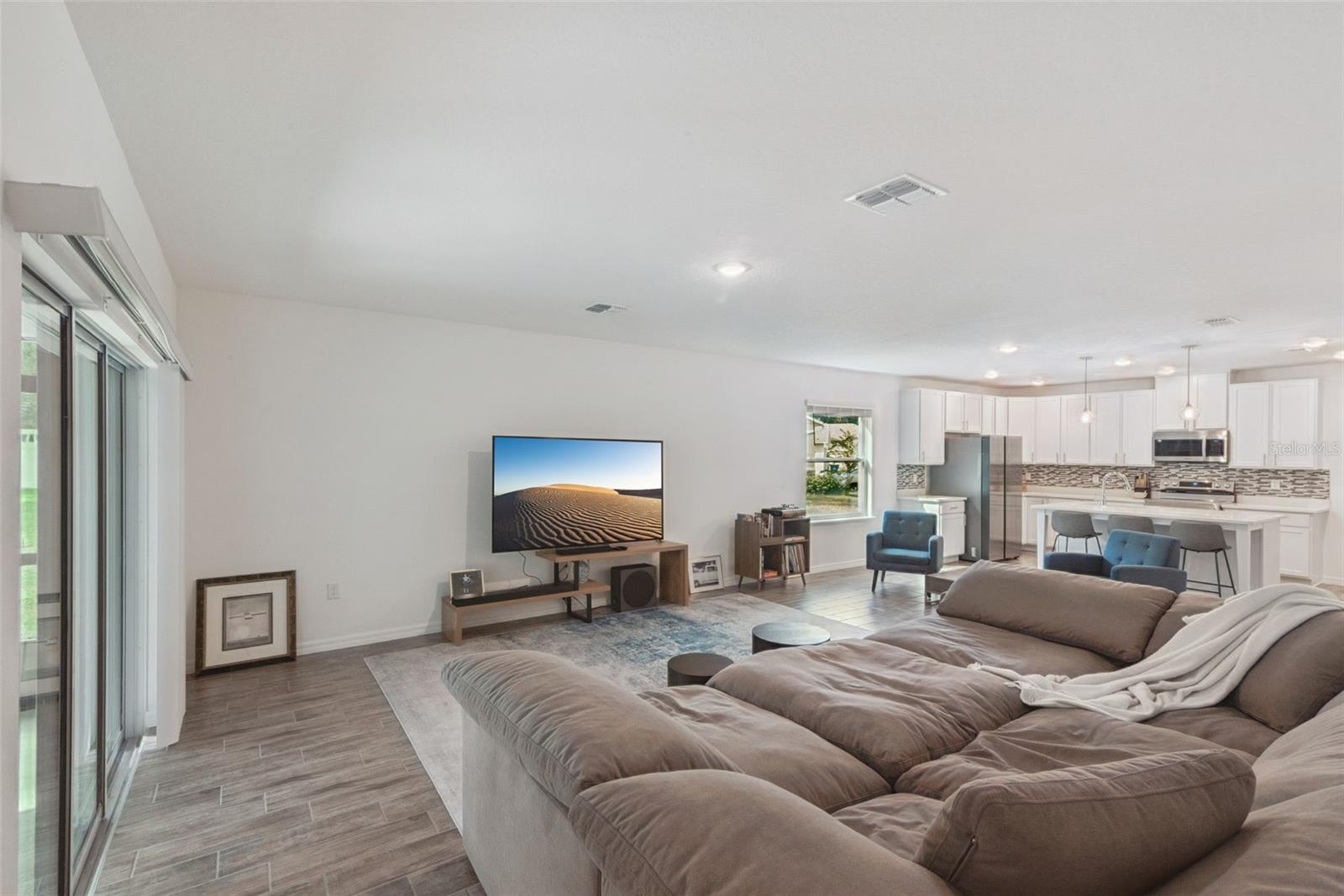 Image 7 of 26 For 1628 Andover Ridge Drive