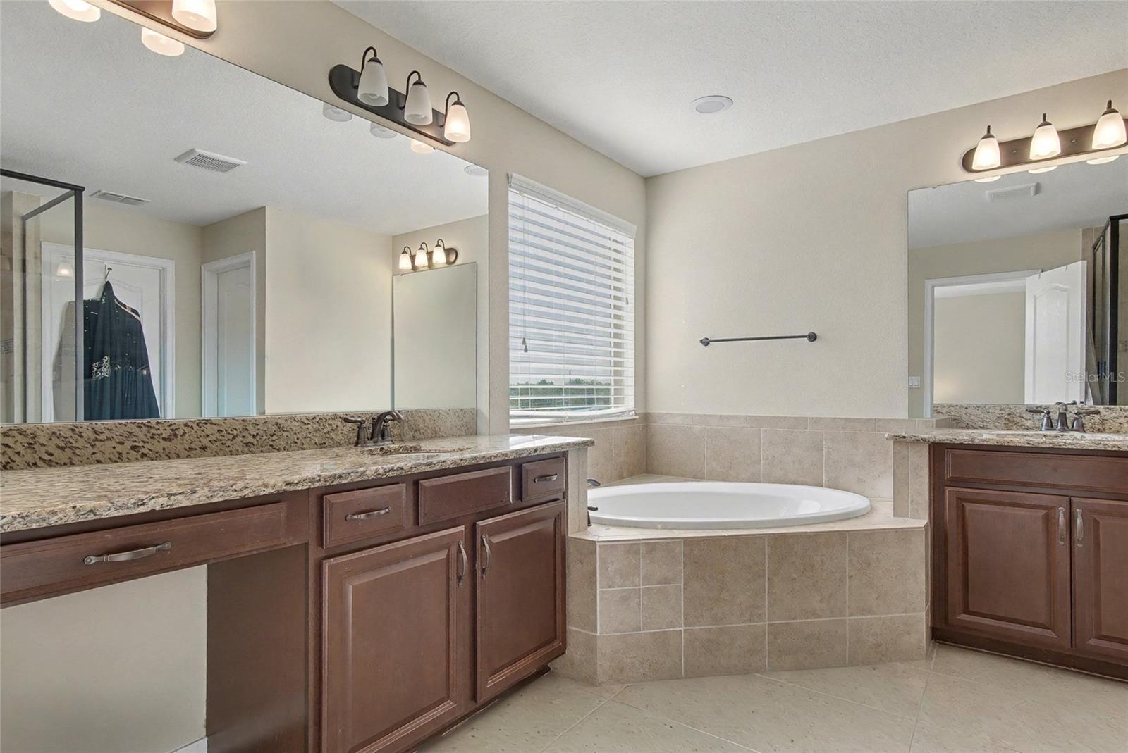 Image 28 of 44 For 1244 Gatewood Avenue