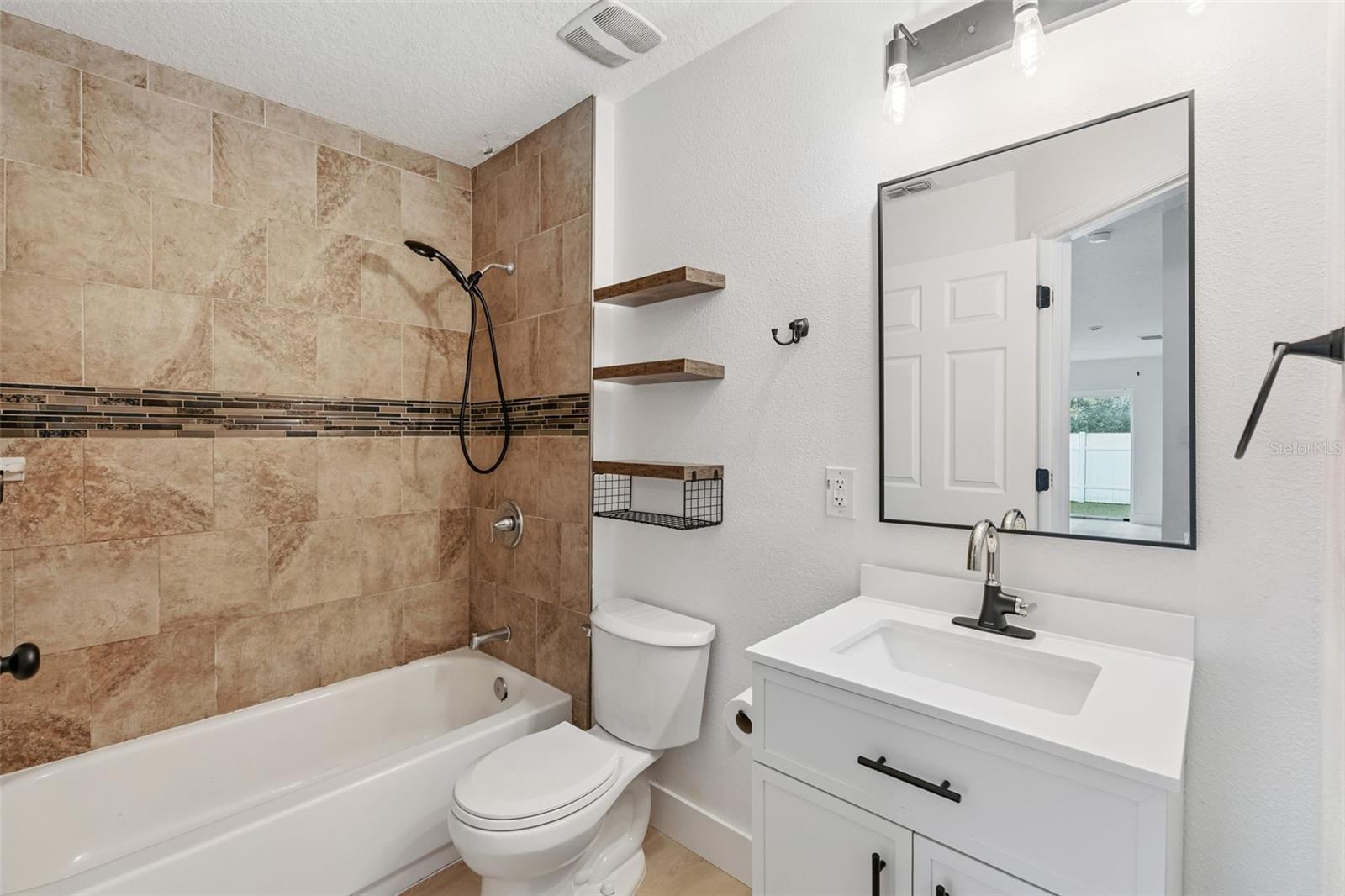 Image 15 of 19 For 10618 Clarcona Ocoee Road