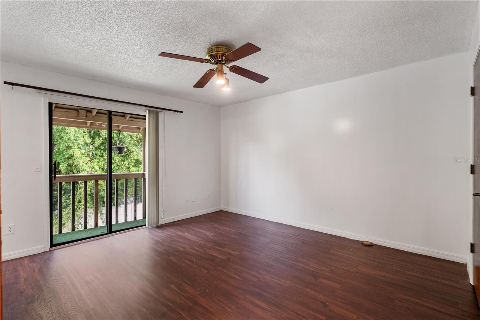 Image 13 of 22 For 2135 Balboa Way