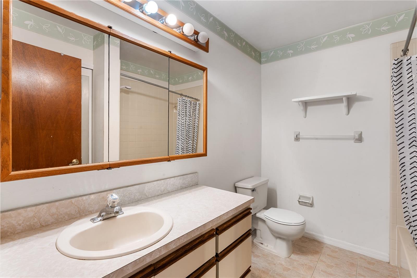 Image 18 of 22 For 2135 Balboa Way