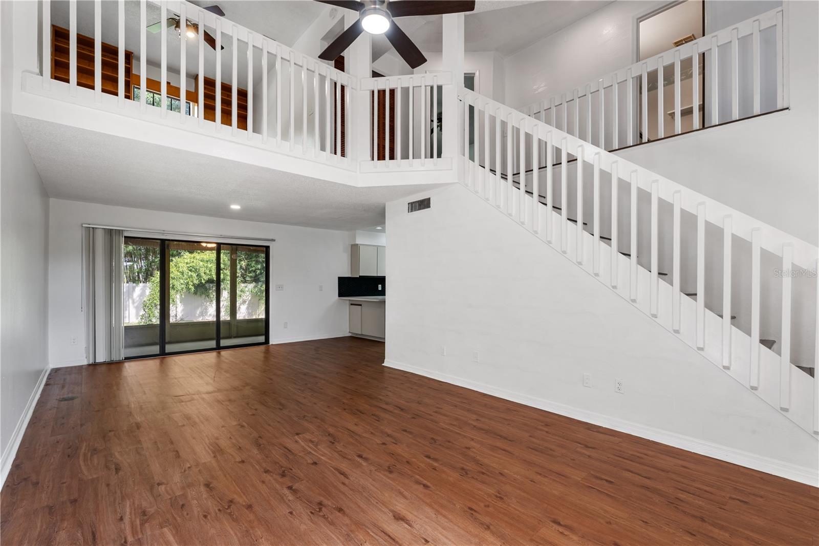 Image 4 of 22 For 2135 Balboa Way