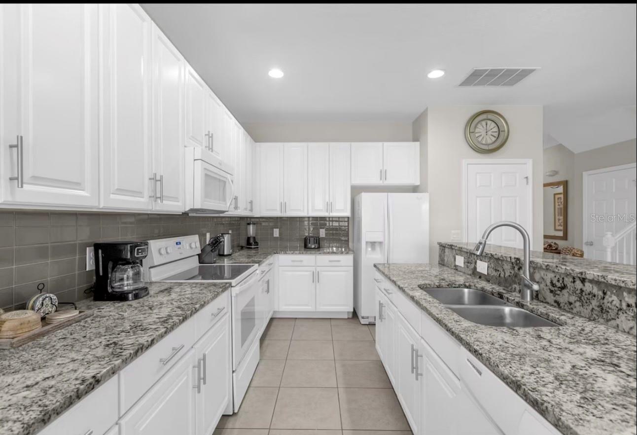 Image 10 of 74 For 4035 Oakrise Loop