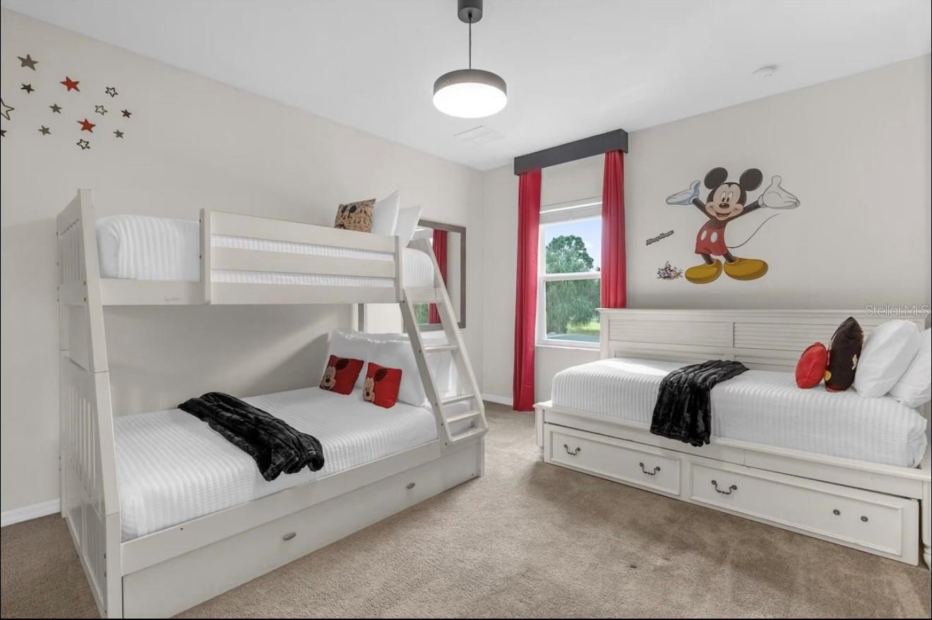 Image 21 of 74 For 4035 Oakrise Loop