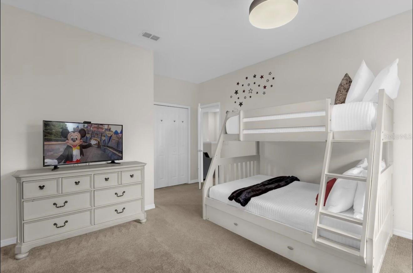 Image 22 of 74 For 4035 Oakrise Loop