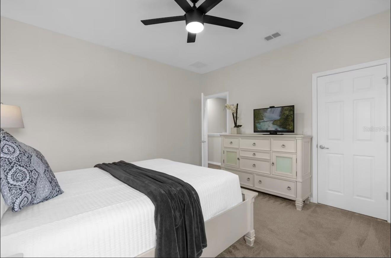 Image 30 of 74 For 4035 Oakrise Loop